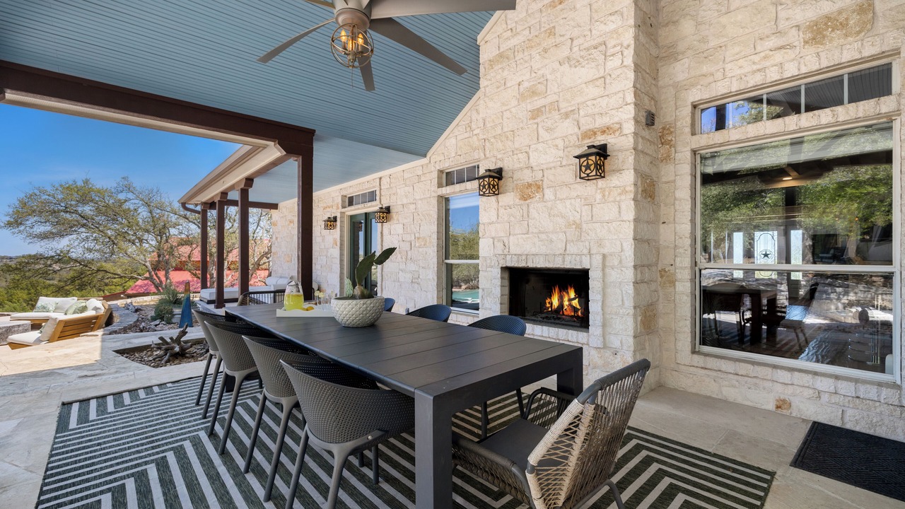 Photo of Livingroom in Dripping Springs