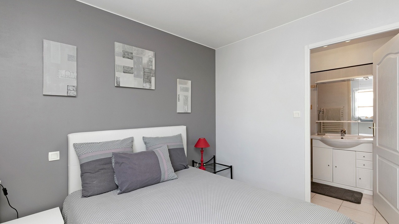 Photo of Bedroom in Saint-Marc-sur-Mer