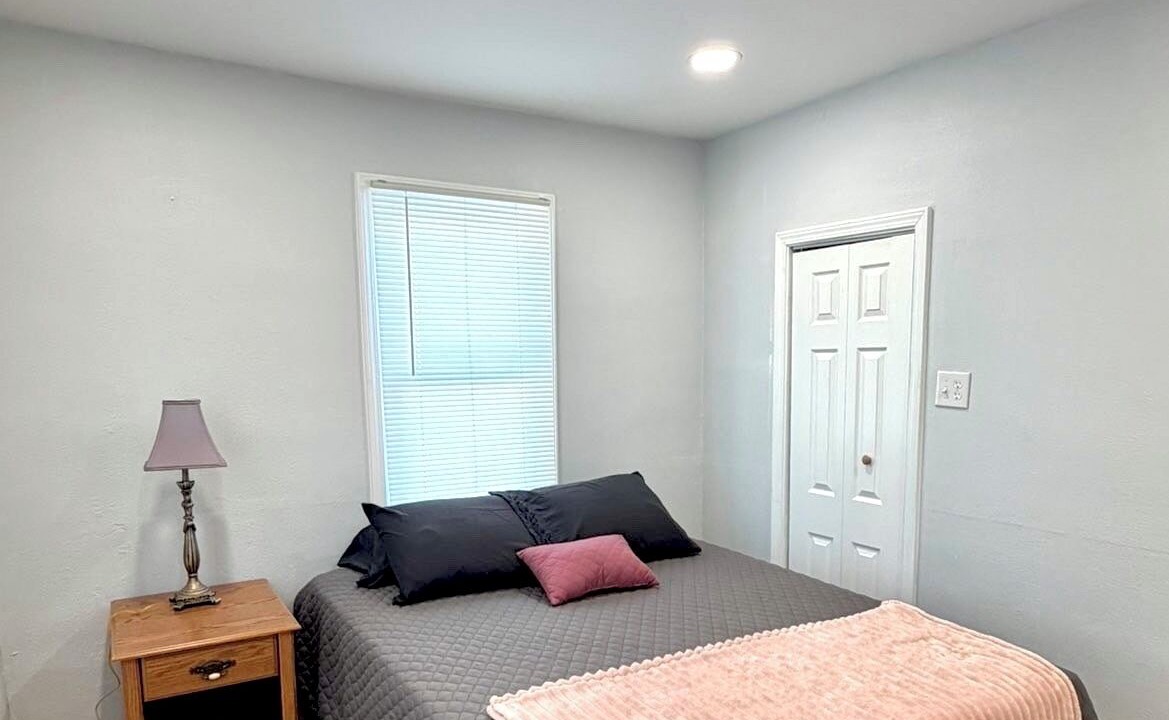 Photo of Bedroom in Muncie