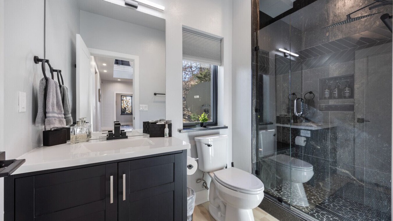 Photo of Bathroom in Longtown