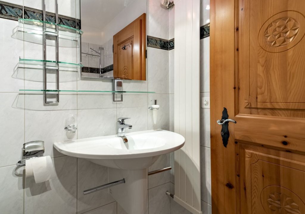 Photo of Bathroom in Surlej
