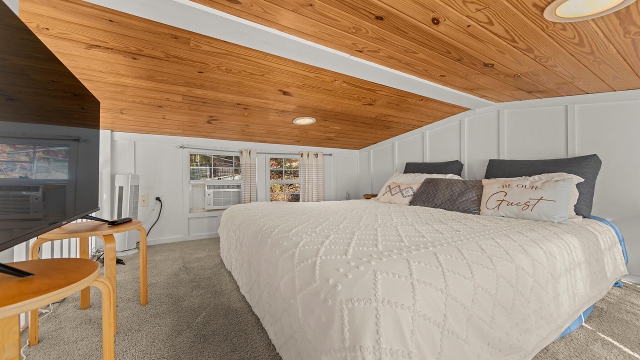 Photo of Bedroom in Sylva