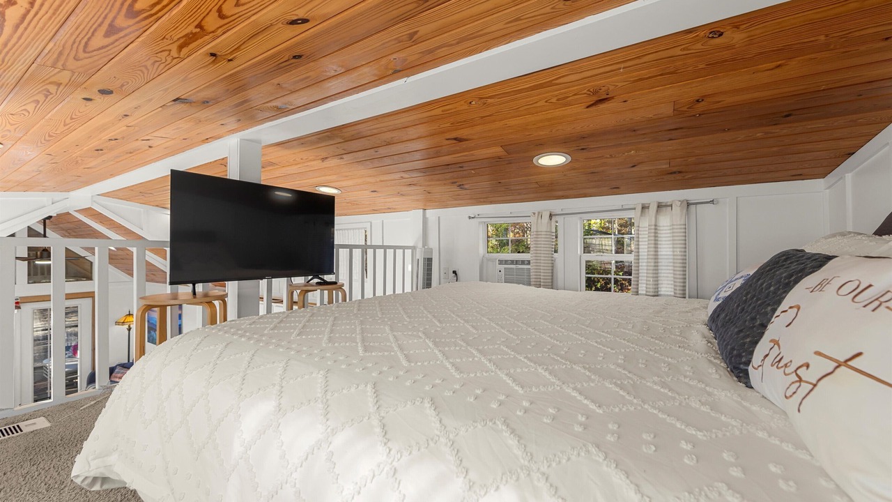 Photo of Bedroom in Sylva