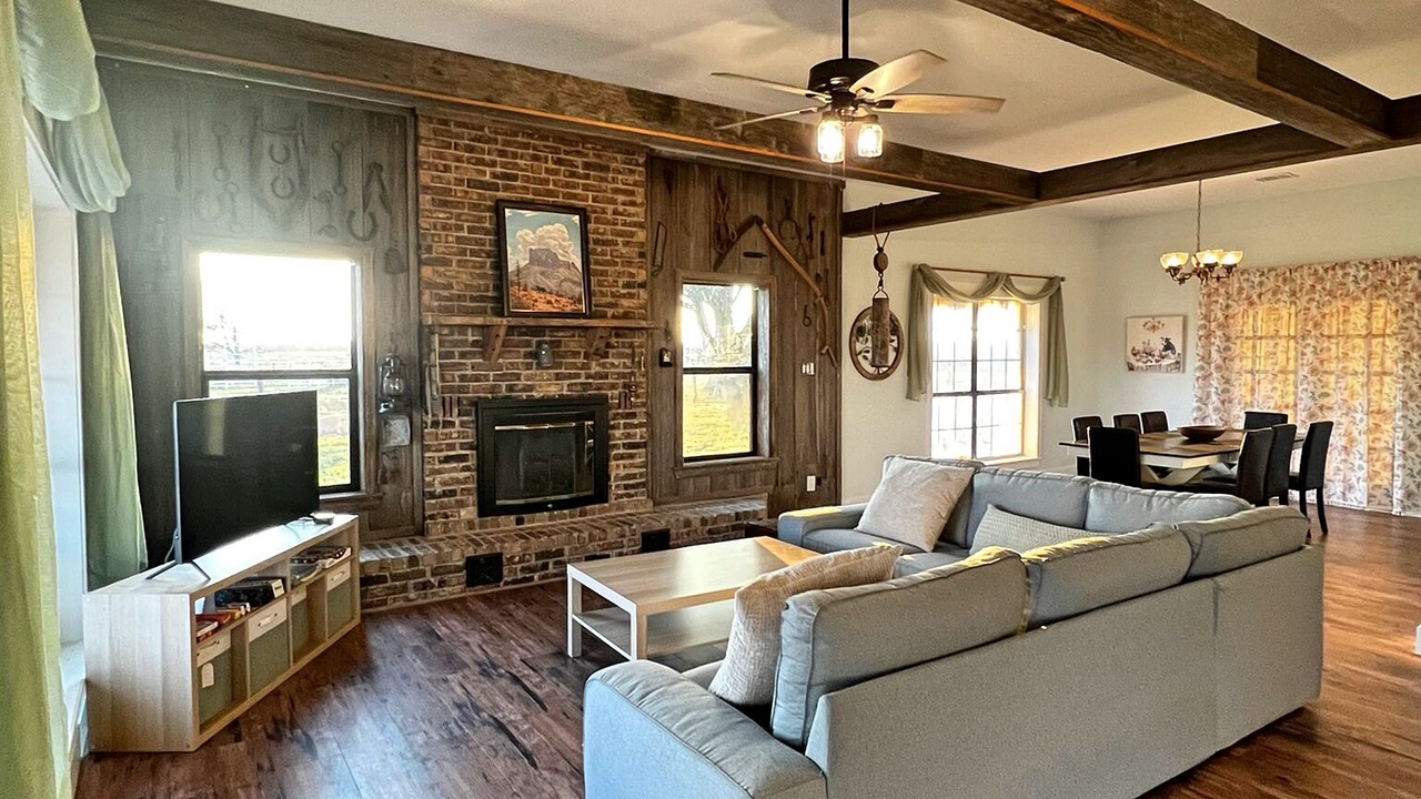 Photo of Livingroom in Bellville