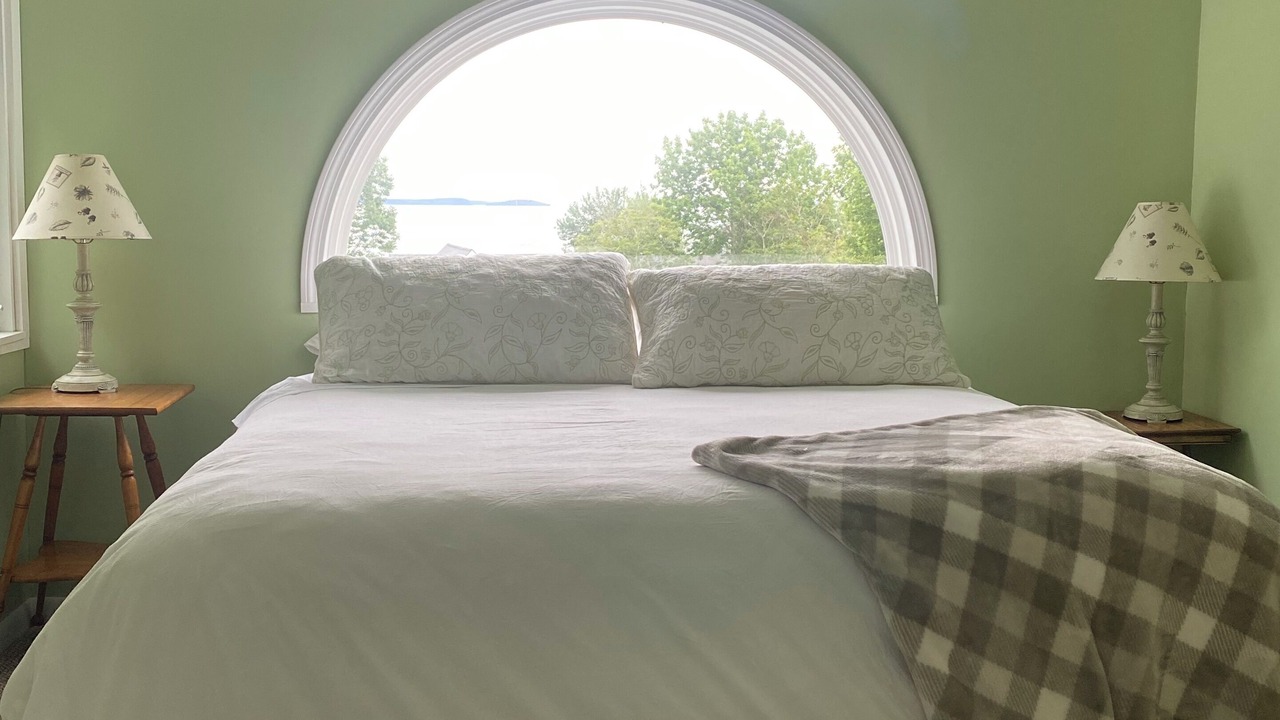 Photo of Bedroom in Marlboro