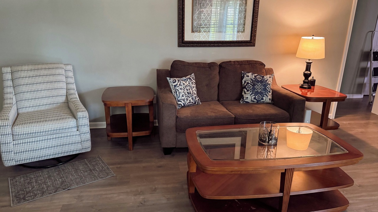 Photo of Livingroom in Langley