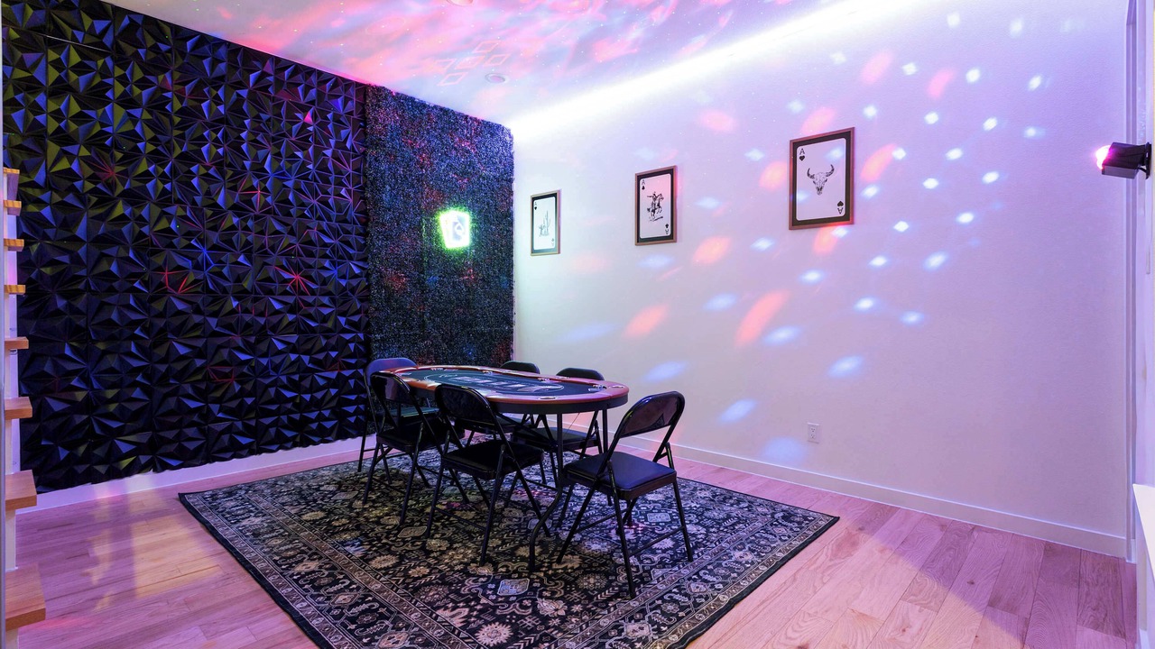 Photo of Bedroom in Oak Lawn