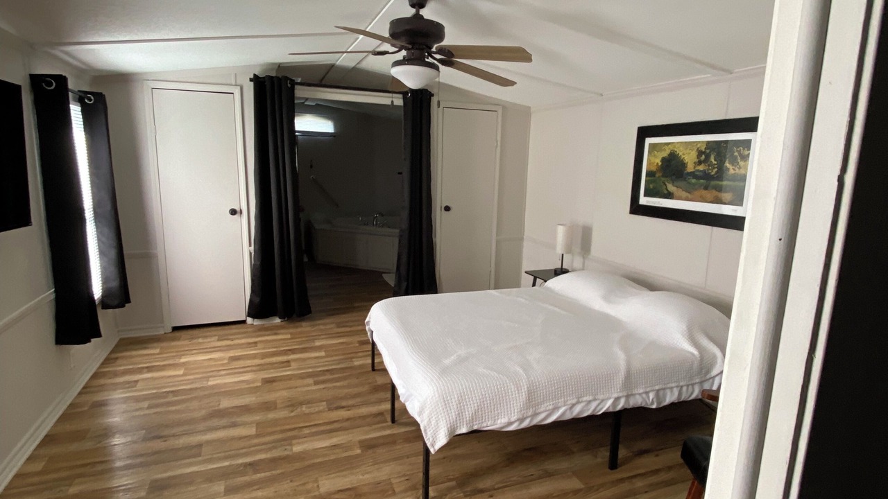 Photo of Bedroom in Sand Springs