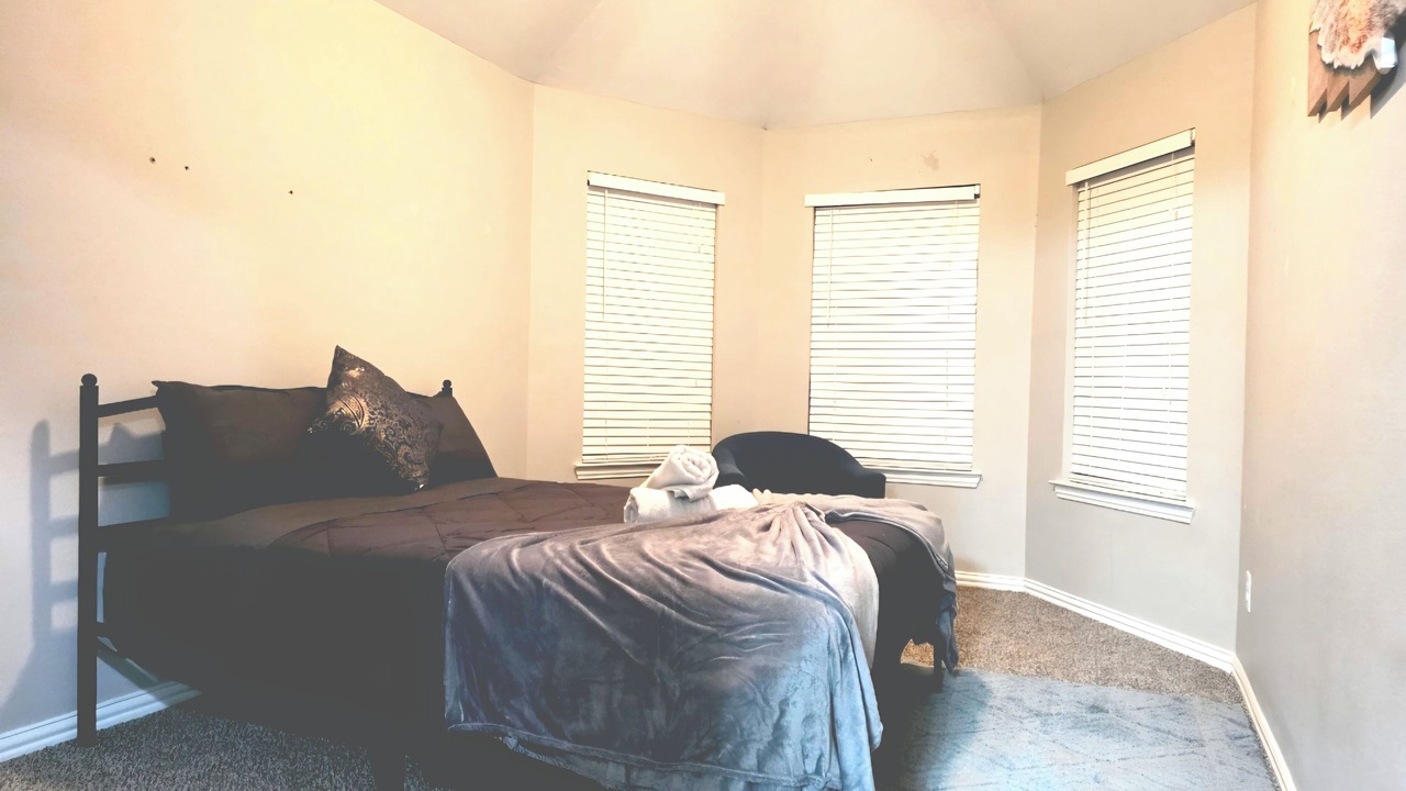 Photo of Bedroom in Royse City