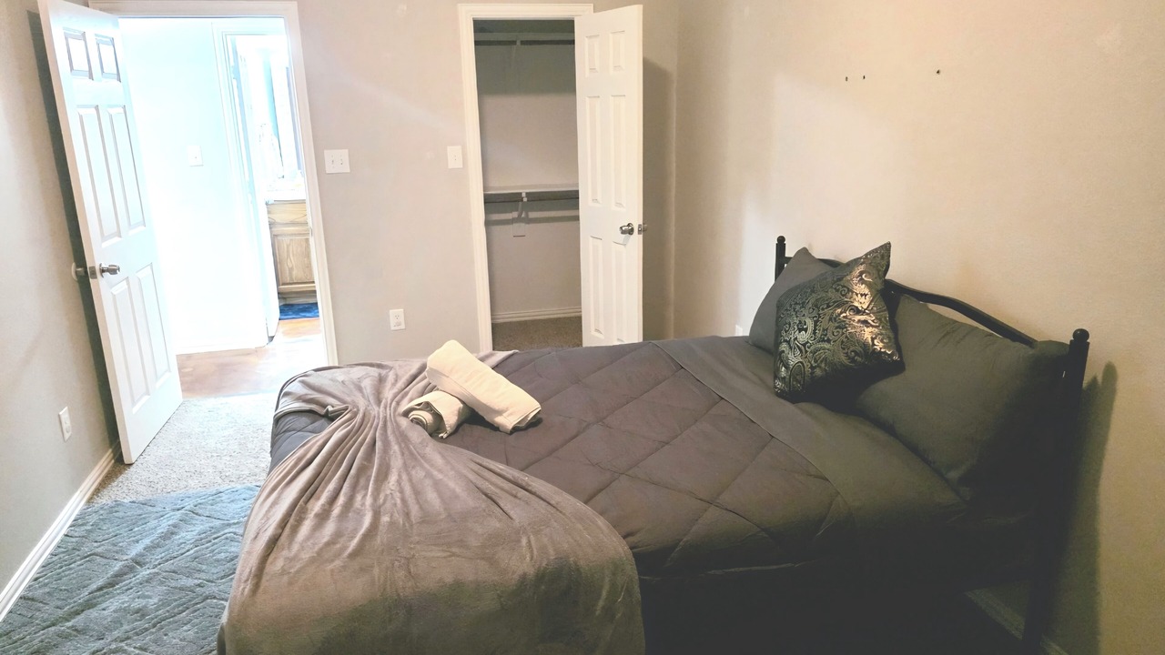 Photo of Bedroom in Royse City