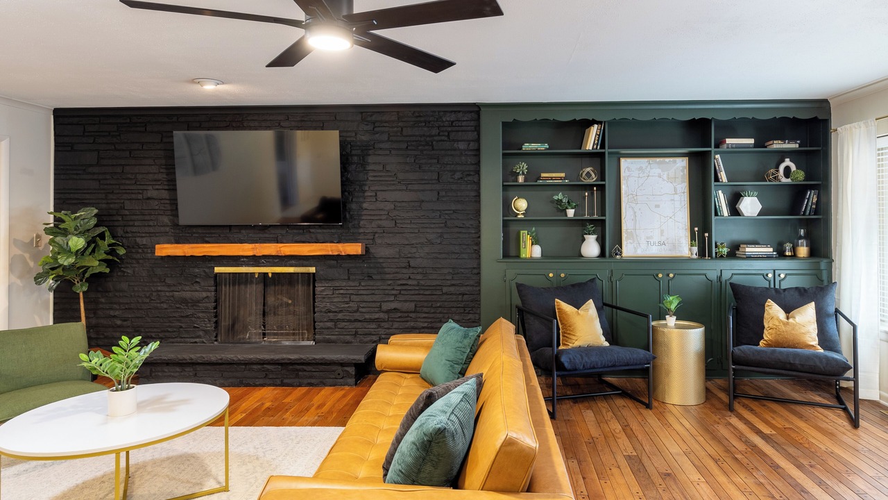 Photo of Livingroom in Tulsa