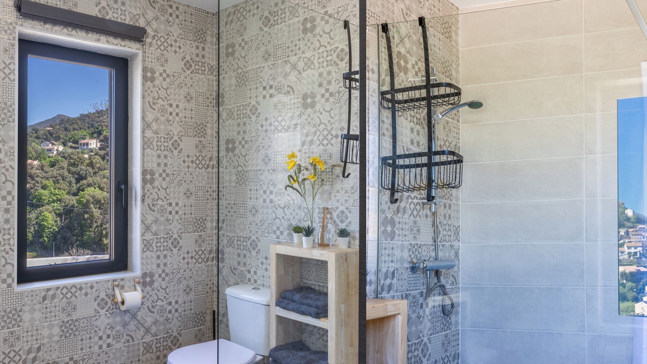Photo of Bathroom in Oletta
