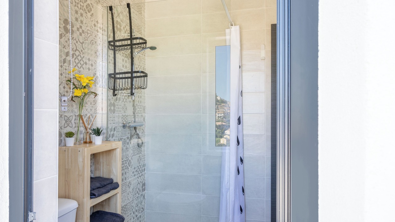 Photo of Bathroom in Oletta