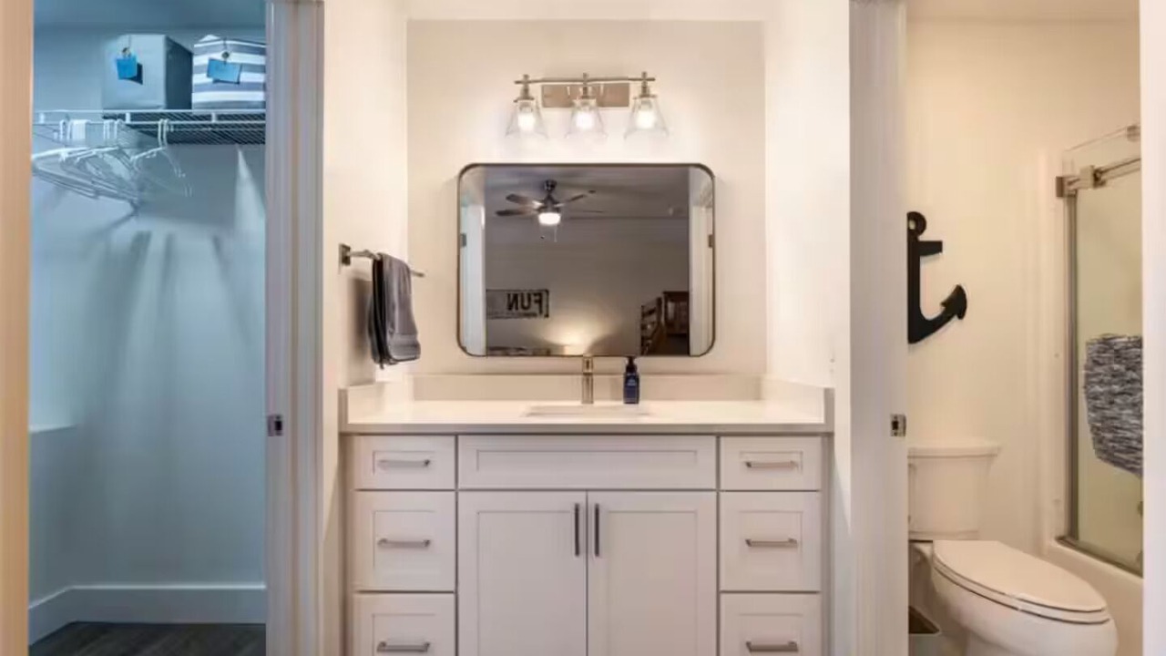 Photo of Bathroom in Lakeland