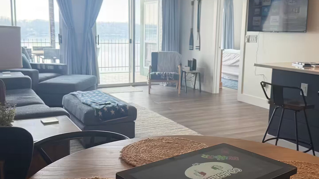 Photo of Livingroom in Lakeland