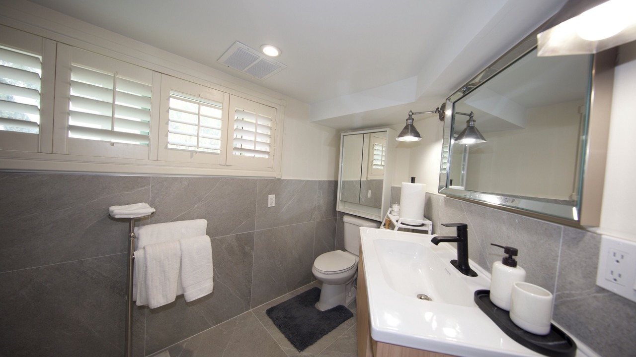 Photo of Bathroom in Bay Isle
