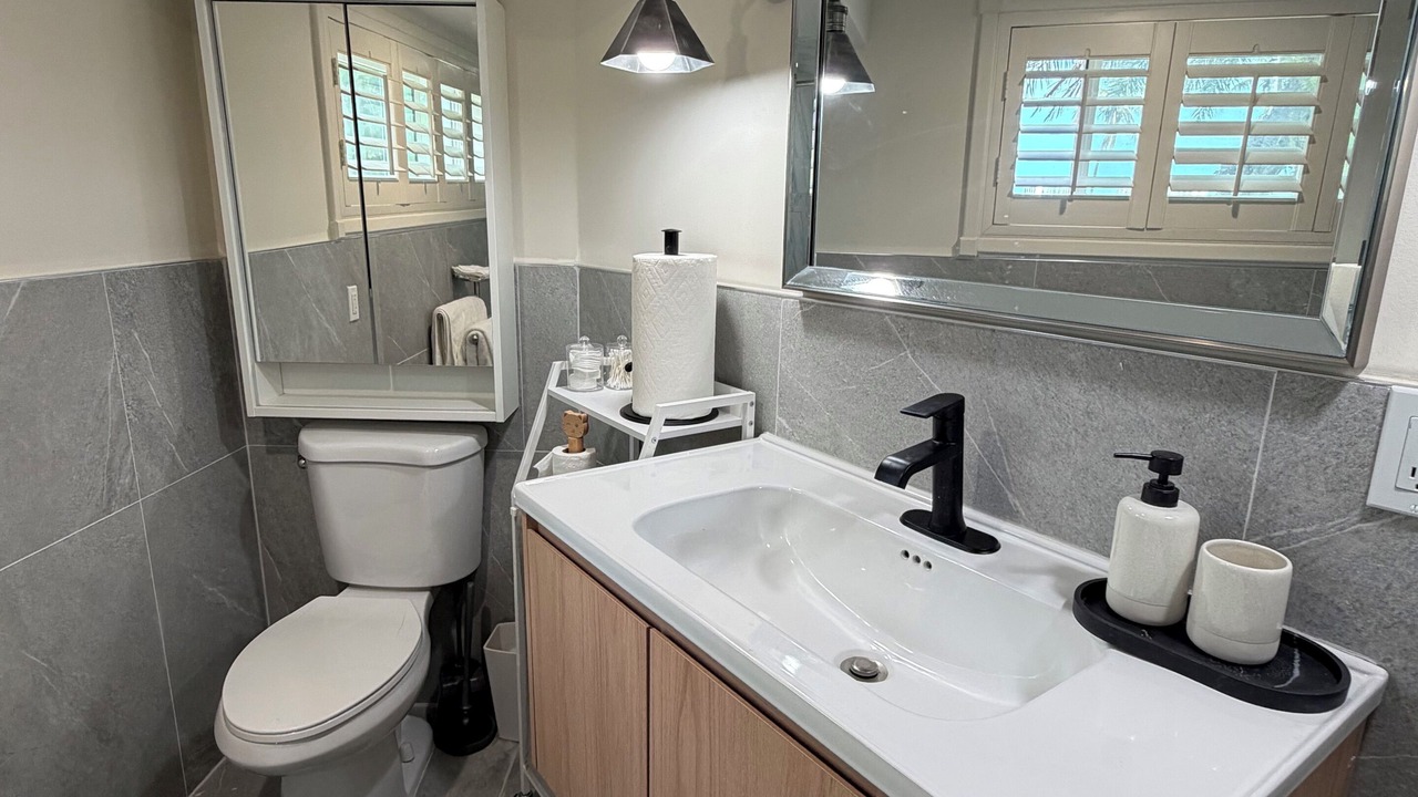 Photo of Bathroom in Bay Isle