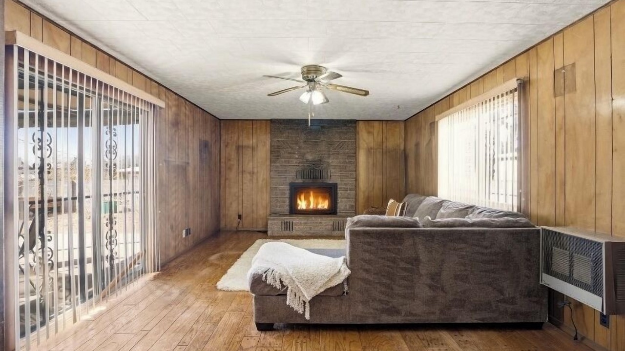 Photo of Livingroom in Northeast Heights