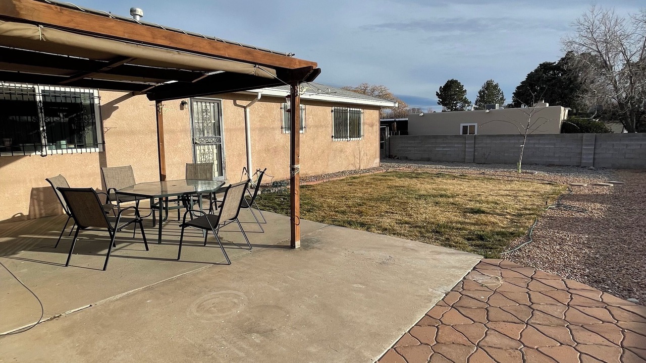 Photo of Outdoor in Northeast Heights