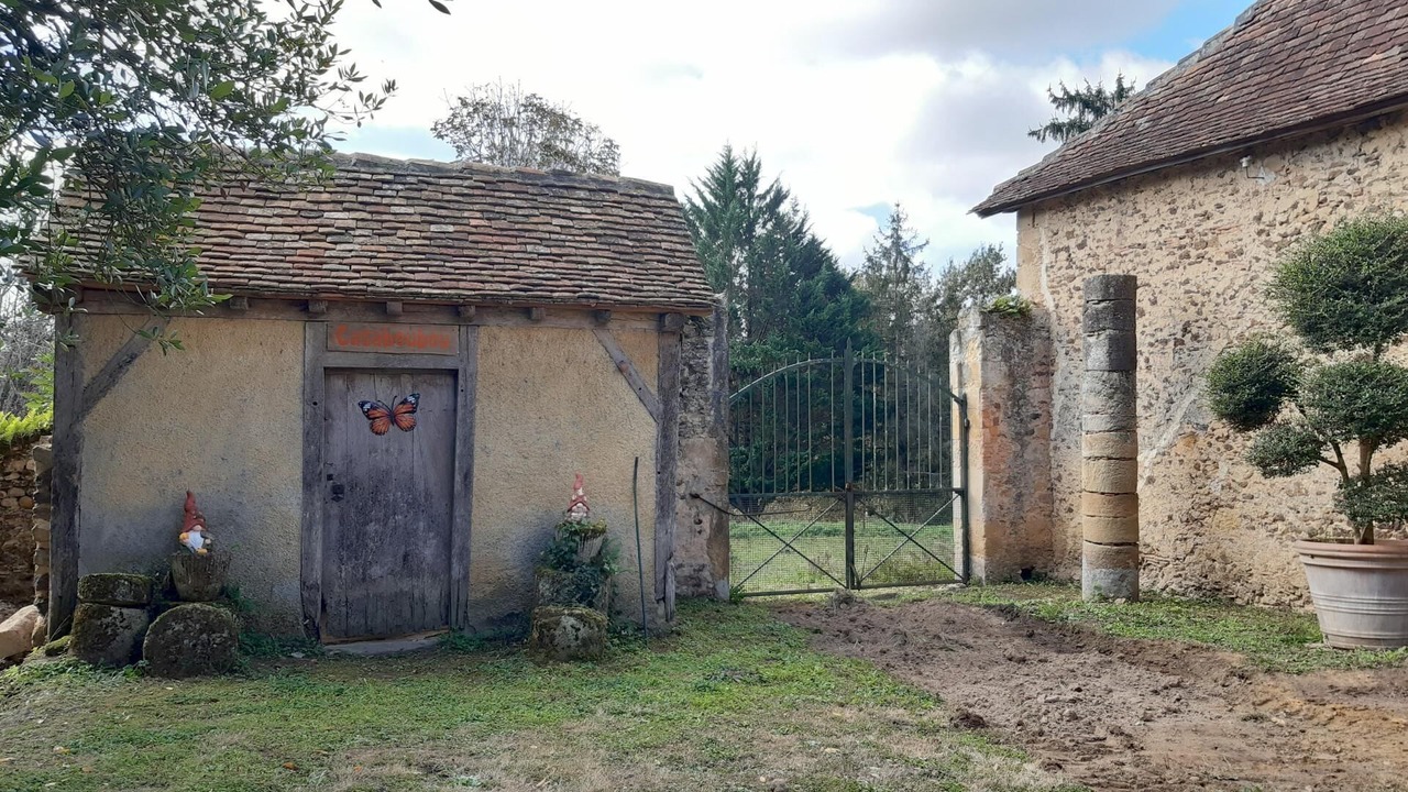 Photo of Outdoor in Monget