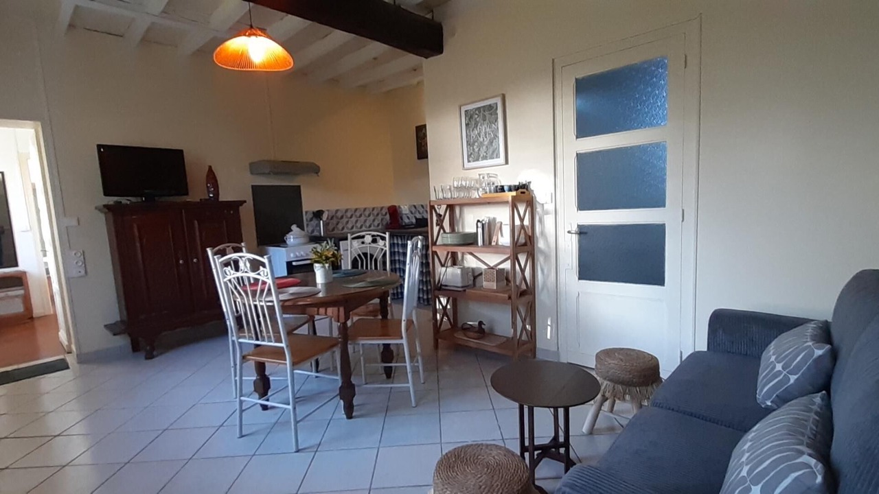 Photo of Livingroom in Monget