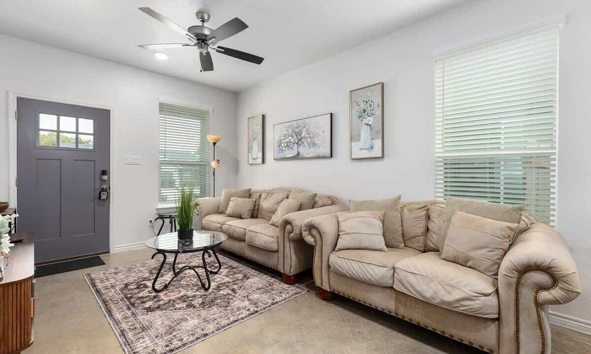 Photo of Livingroom in Temple