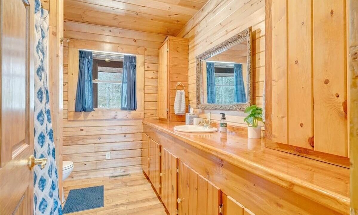 Photo of Bathroom in Hot Springs