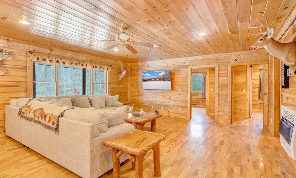 Photo of Livingroom in Hot Springs