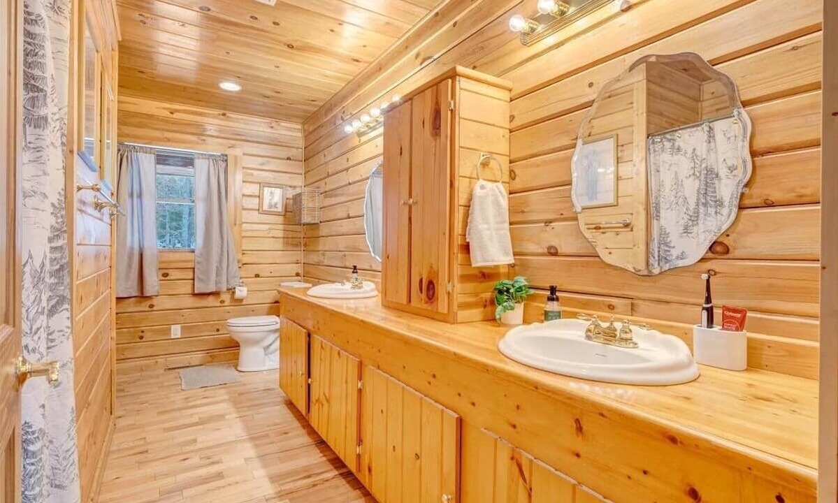 Photo of Bathroom in Hot Springs