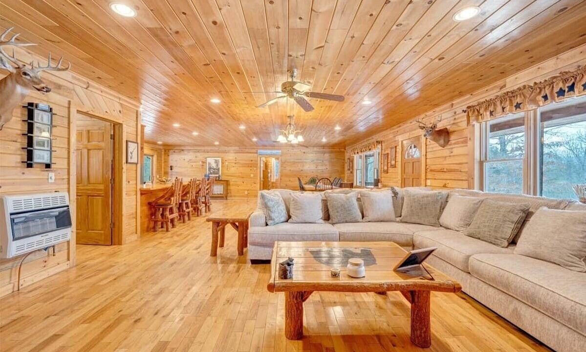 Photo of Livingroom in Hot Springs