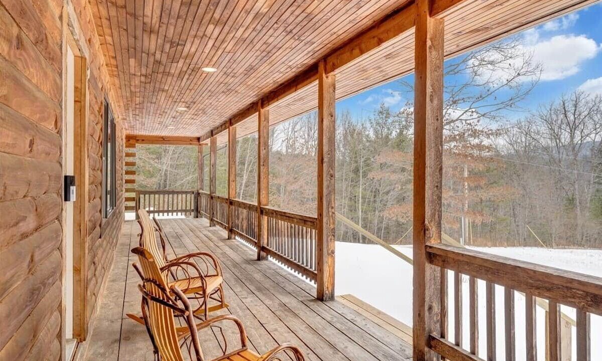 Photo of Patio Balcony in Hot Springs