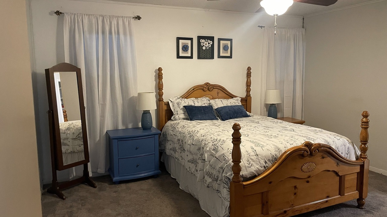 Photo of Bedroom in Waller