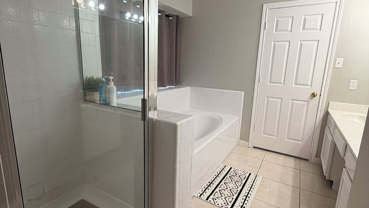 Photo of Bathroom in Clodine