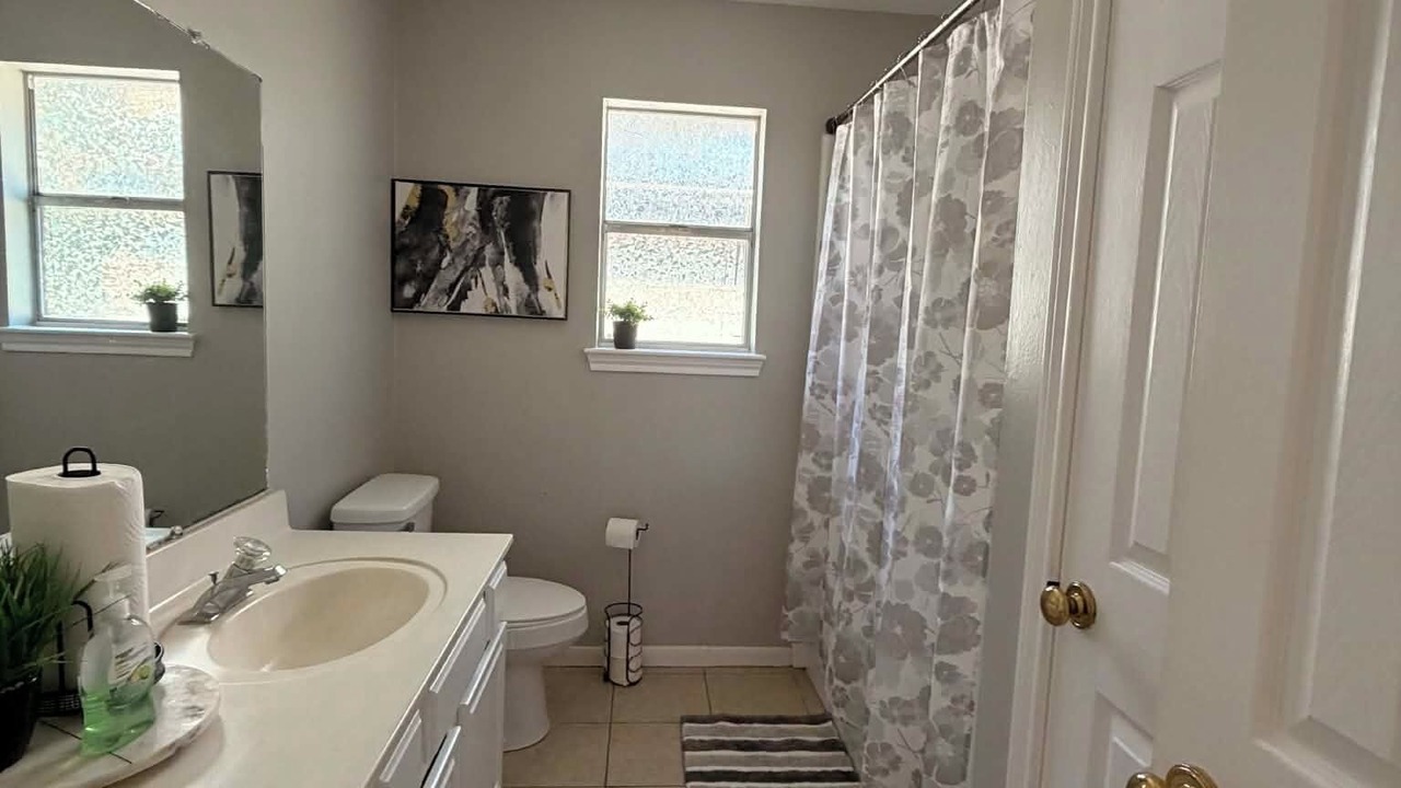 Photo of Bathroom in Clodine