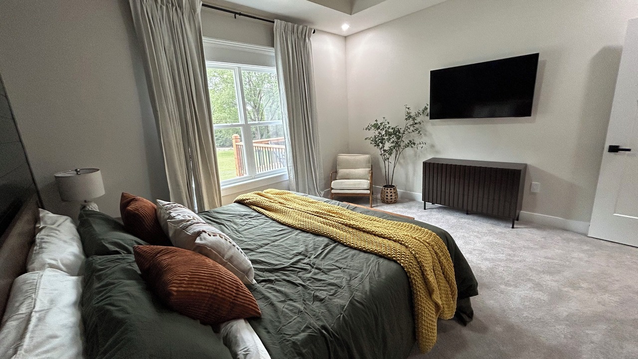 Photo of Bedroom in Grandview