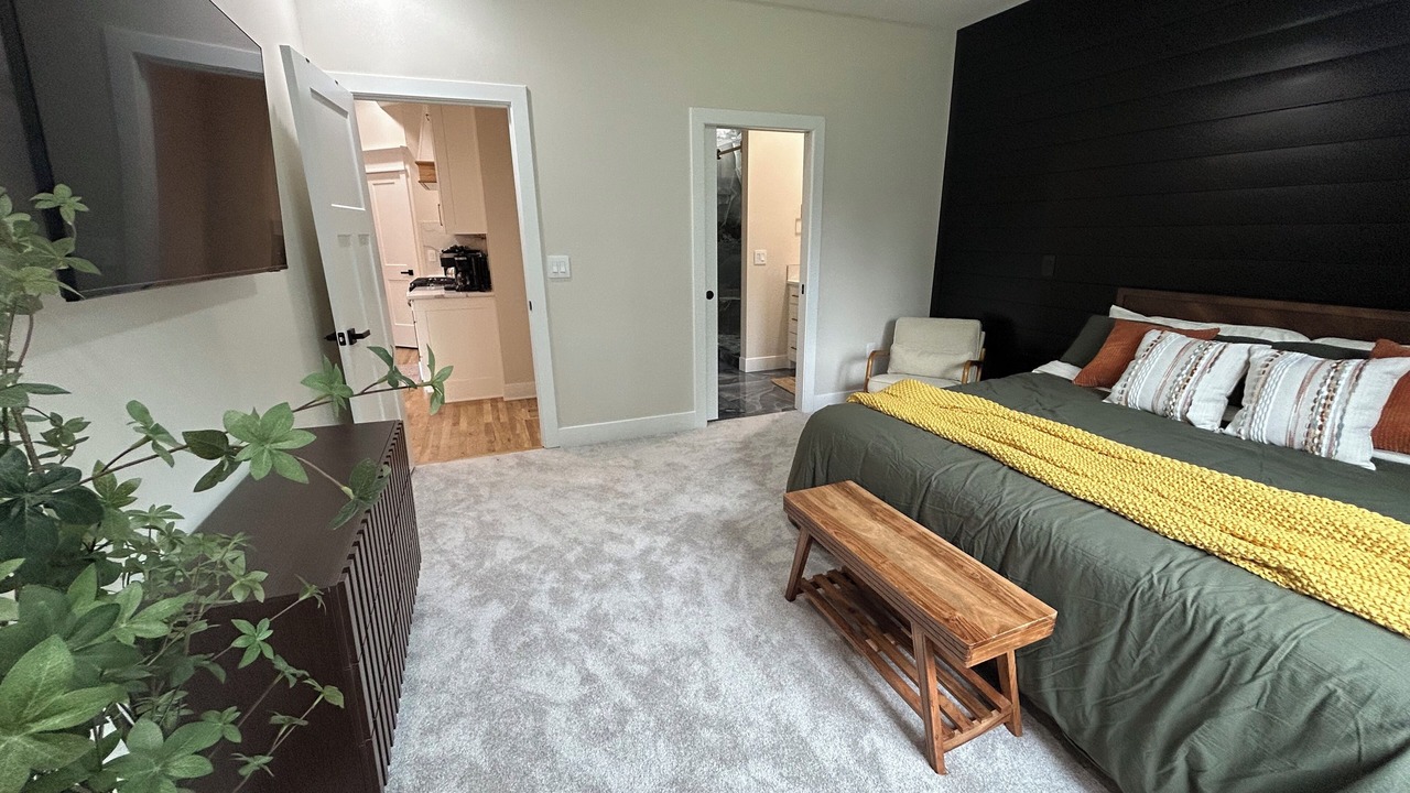 Photo of Bedroom in Grandview