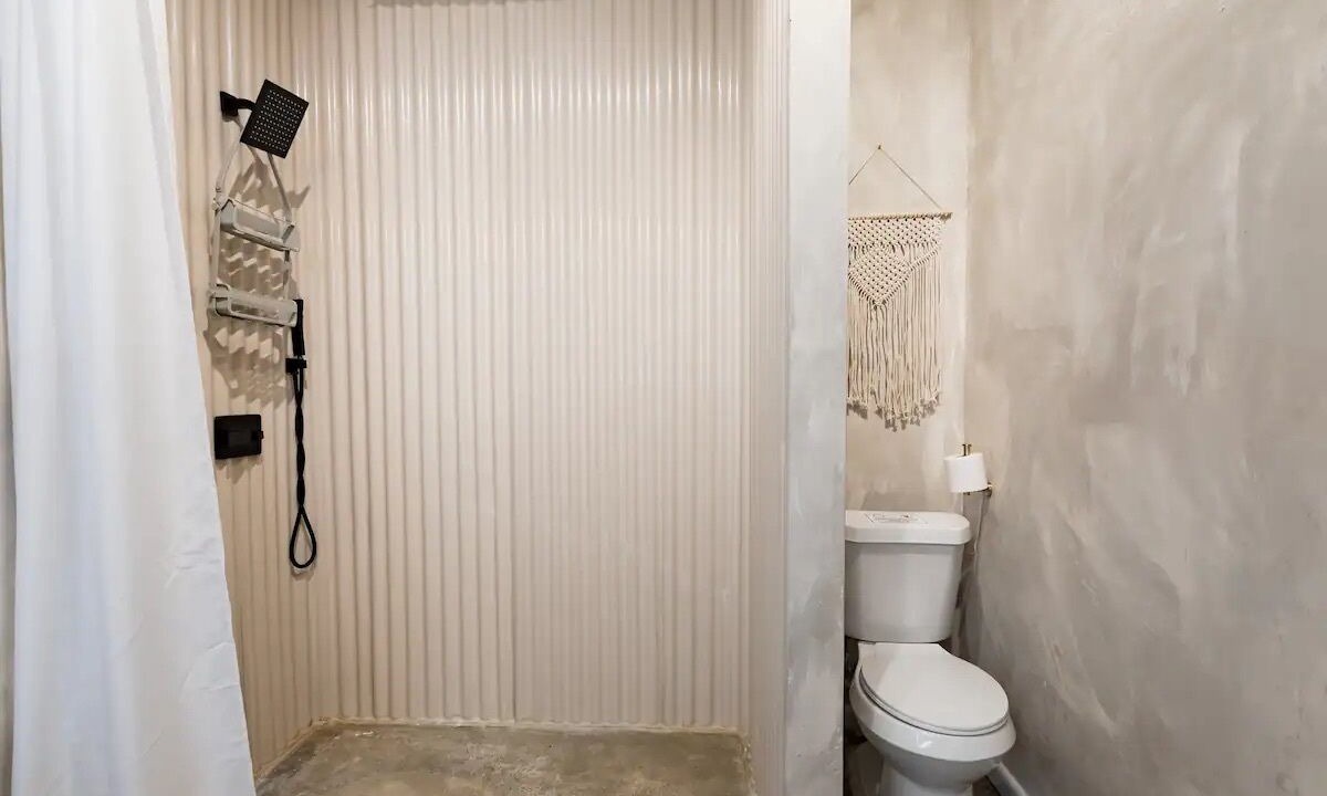Photo of Bathroom in East Point