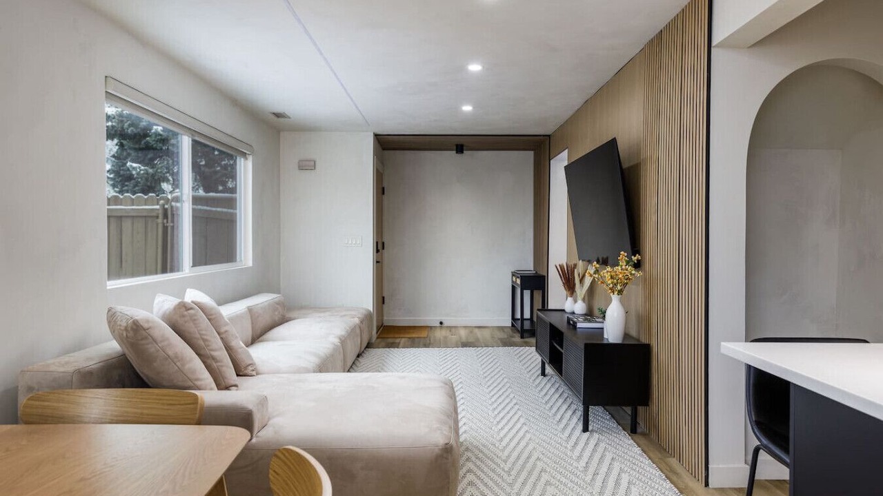 Photo of Livingroom in Cottonwood Heights