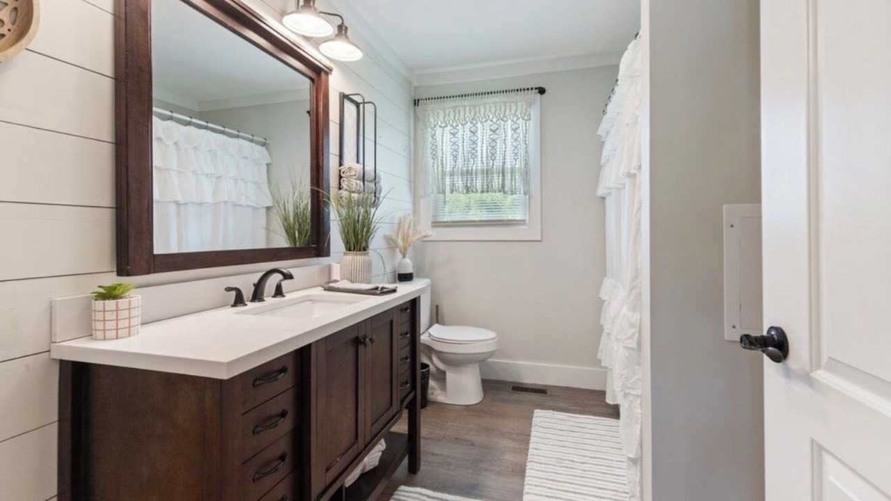 Photo of Bathroom in Waverly