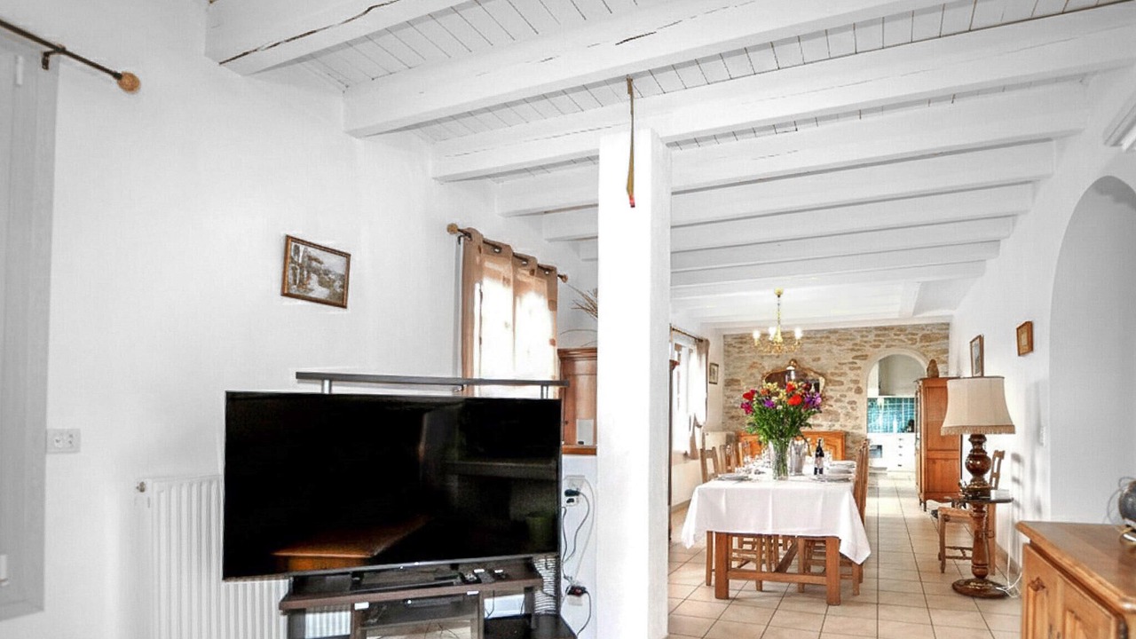 Photo of Bedroom in Saint-Amans-Valtoret