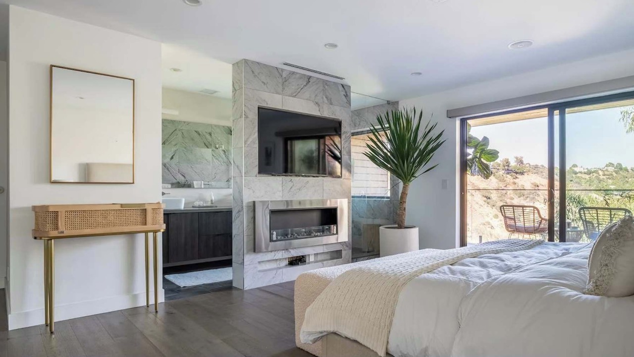 Photo of Bedroom in Hollywood Hills West
