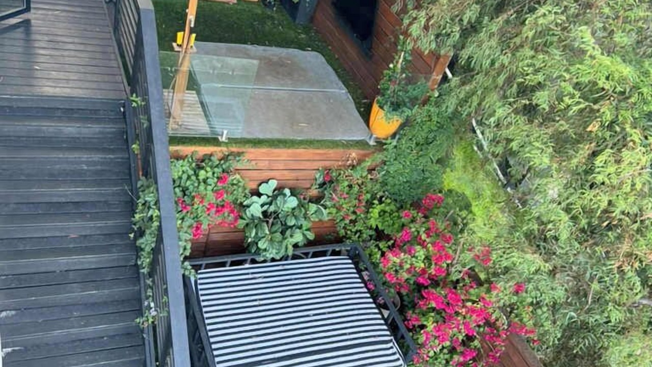 Photo of Patio Balcony in Hollywood Hills West