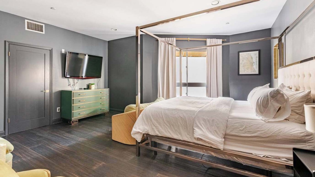 Photo of Bedroom in Norma Triangle