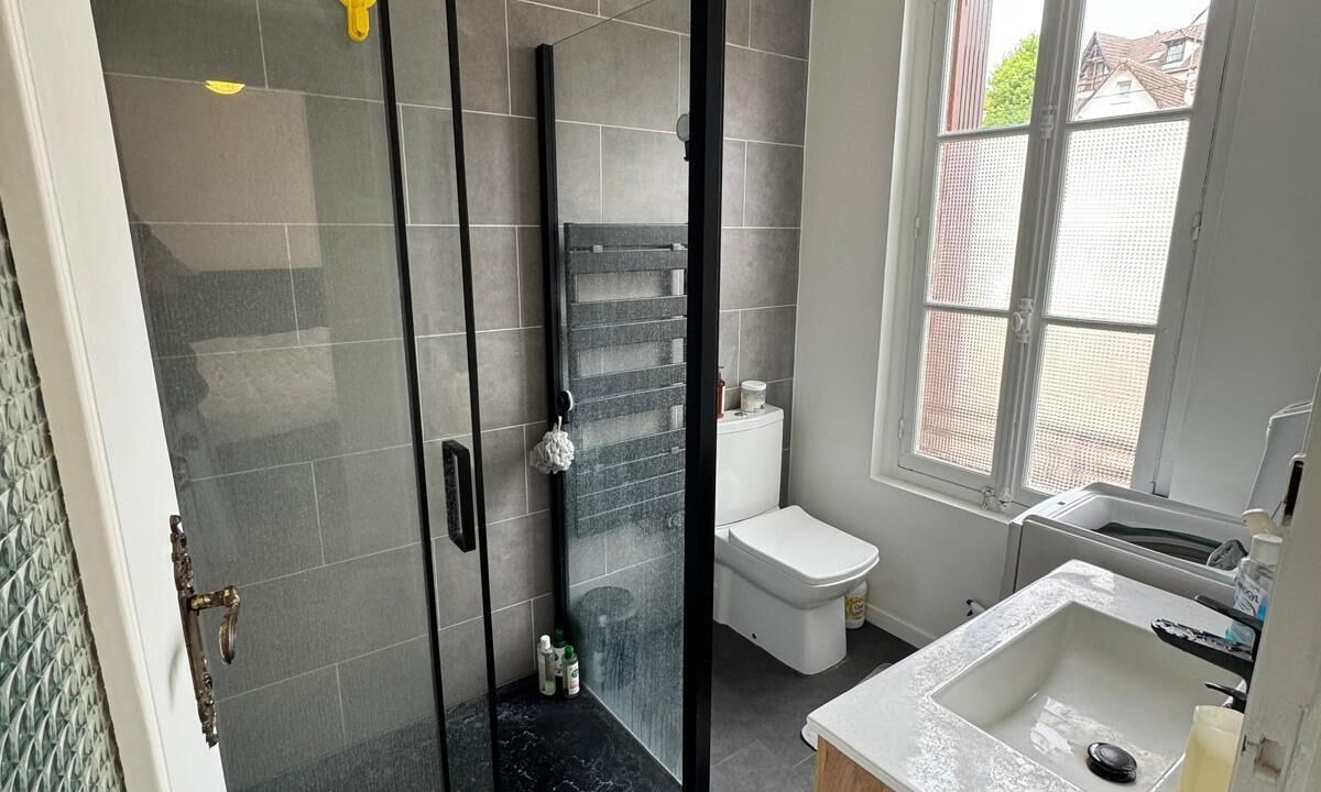 Photo of Bathroom in Marly-la-Ville
