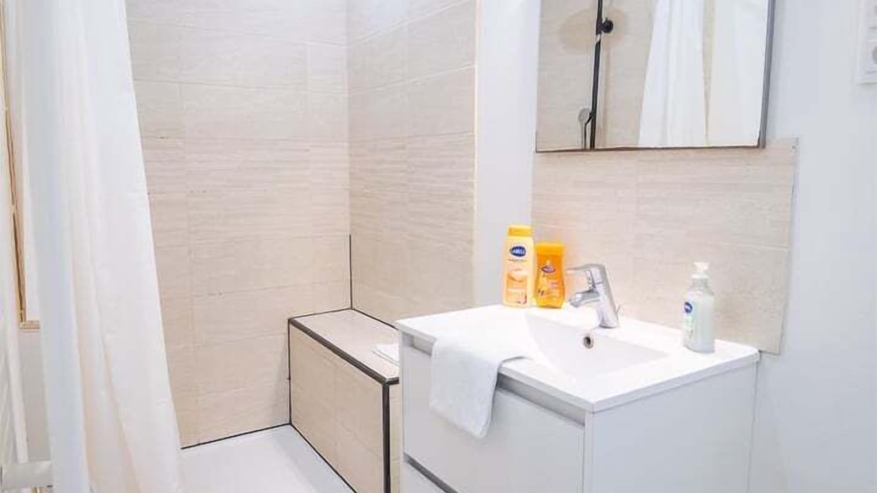 Photo of Bathroom in Tours