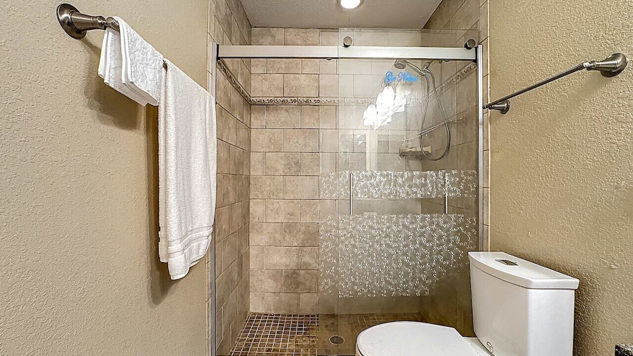 Photo of Bathroom in Ridge Wood Heights