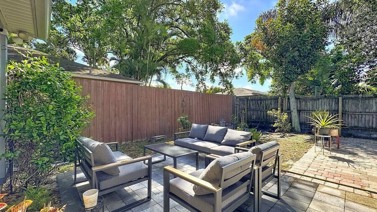 Photo of Patio Balcony in Ridge Wood Heights
