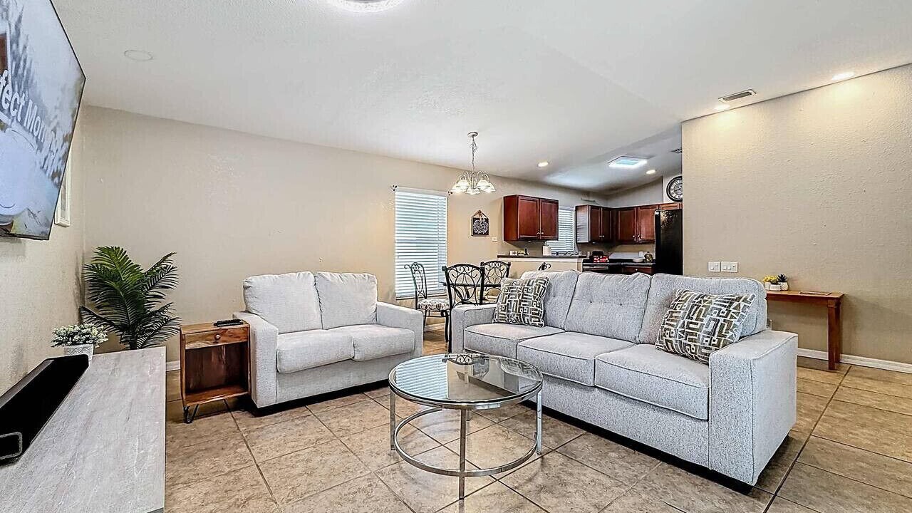 Photo of Livingroom in Ridge Wood Heights