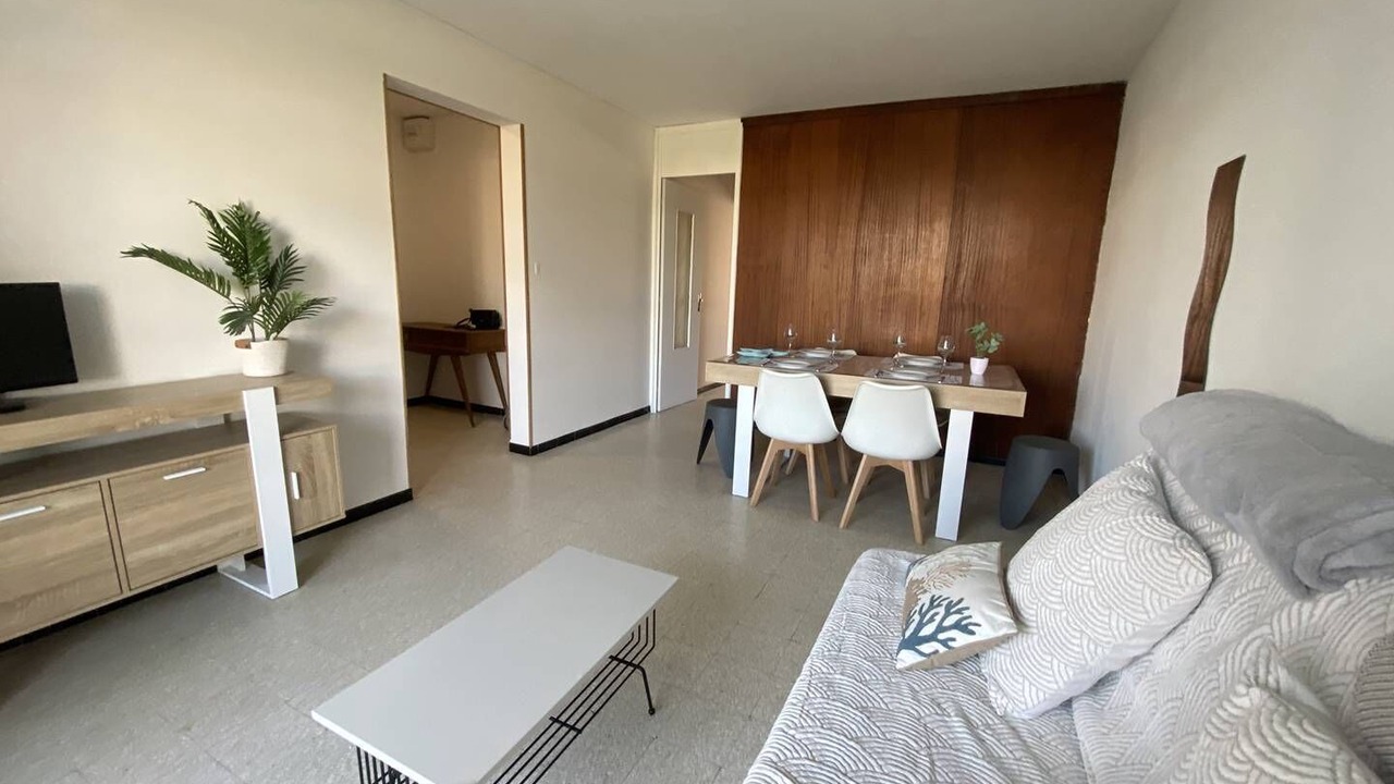 Photo of Livingroom in La Jetee