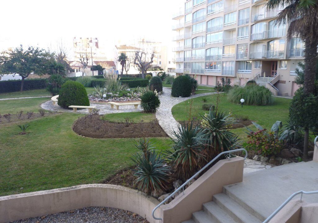 Photo of Outdoor in La Jetee